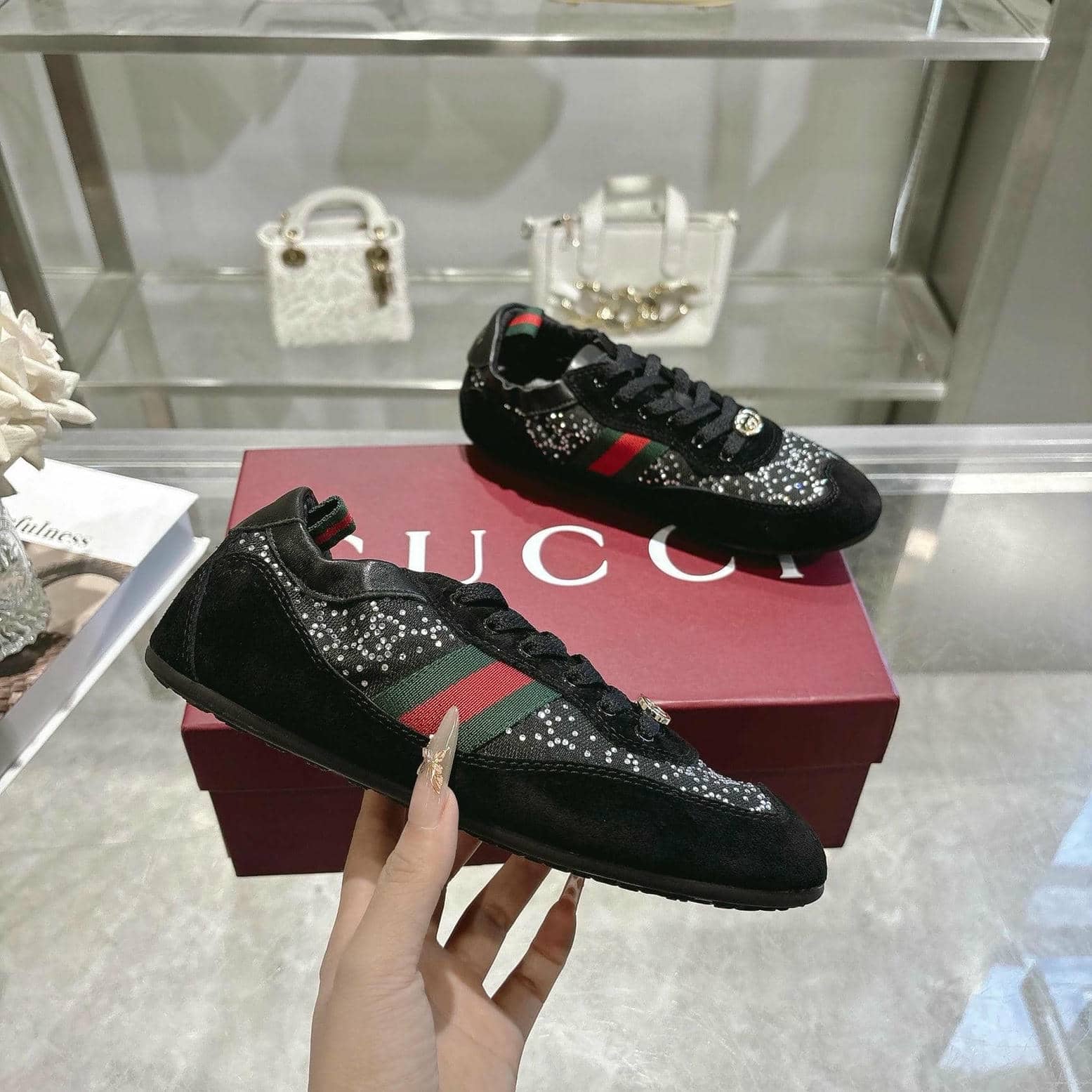 007 Sneaker